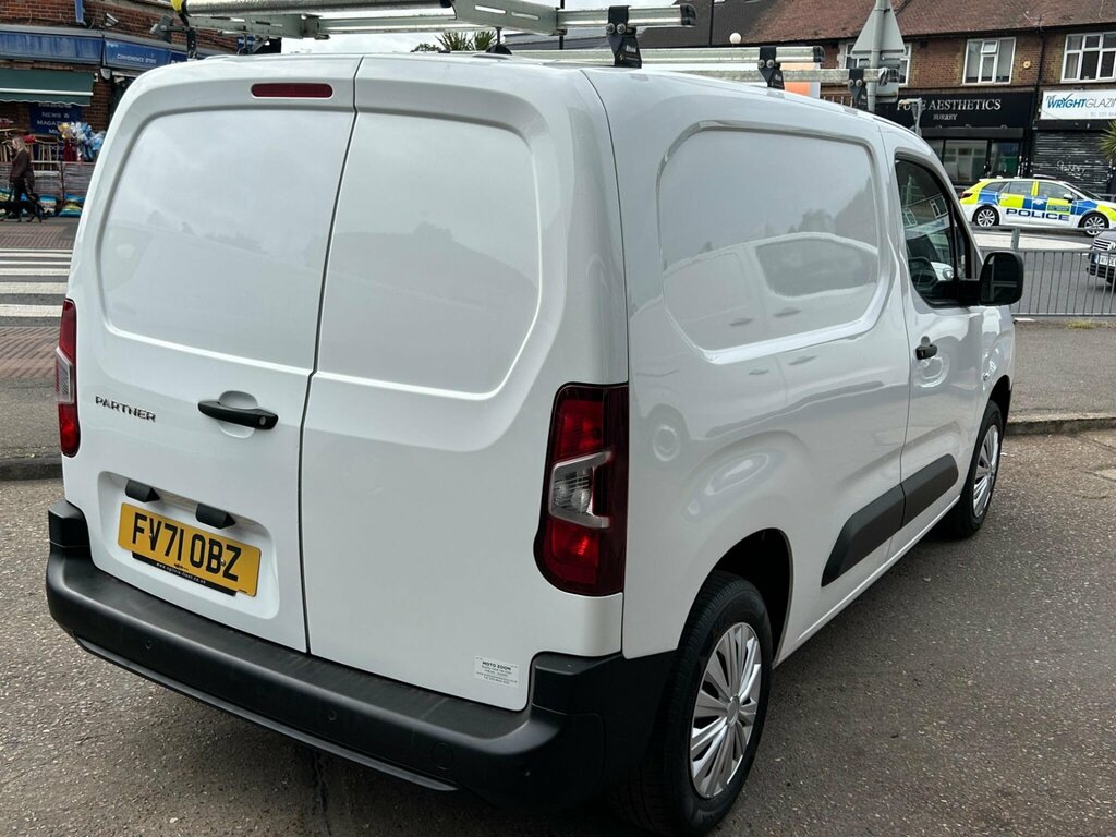 Peugeot Partner 1.5 Bluehdi 650 Professional Premium Standard Pane FV71OBZ White #2
