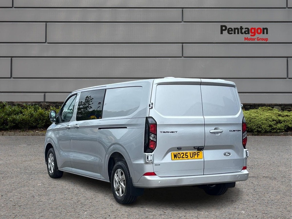 Ford Transit Custom 2.5 320 Duratec 11.8Kwh Limited Crew Van Double Ca WO25UPF Silver #2