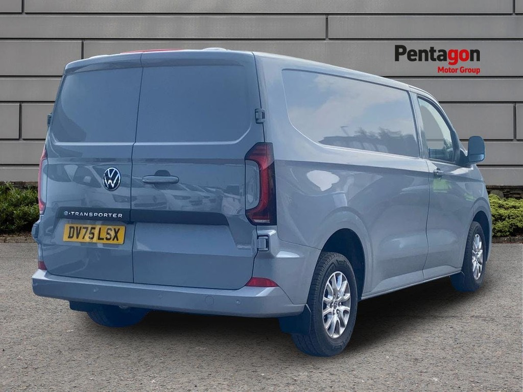 Volkswagen E-Transporter T32 65Kwh Commerce Pro Panel Van DV75LSX Grey #4