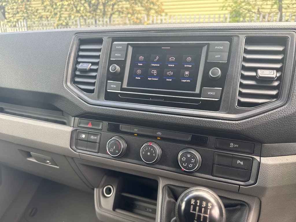 Volkswagen Crafter 2.0 Tdi Cr35 Trendline Panel Van White #6