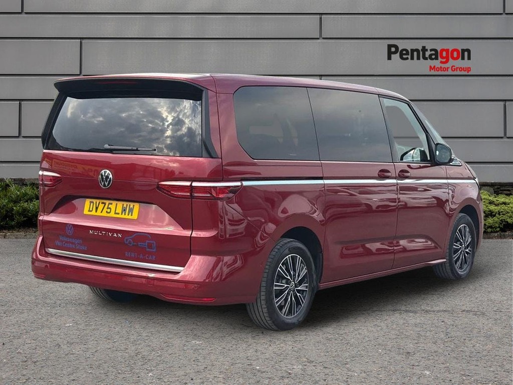 Volkswagen Multivan 2.0 Tdi Style Long Mpv Dsg Euro 6 Ss DV75LWW Red #4