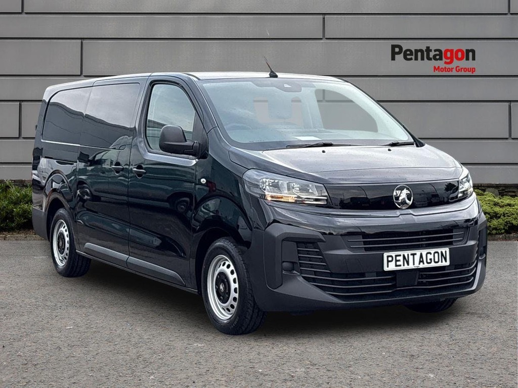 Vauxhall Vivaro 75Kwh Prime Xl Crew Van 6Dr 7.4Kw C Black