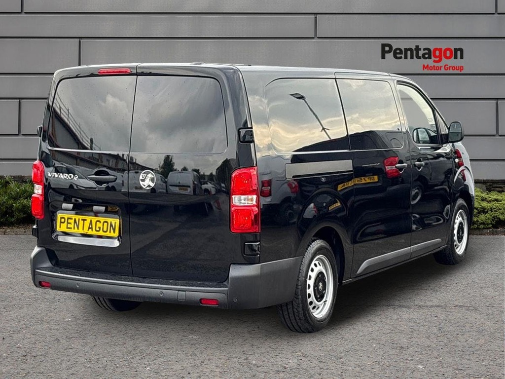 Vauxhall Vivaro 75Kwh Prime Xl Crew Van 6Dr 7.4Kw C Black #4