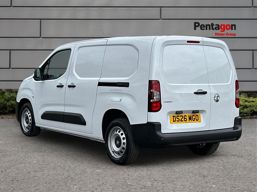 Vauxhall Combo 1.5 Prime Plus Panel Van 6Dr Xl Euro DS26MGO White #2
