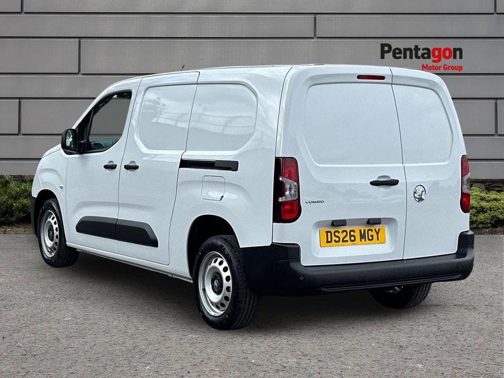 Vauxhall Combo 1.5 Prime Plus Panel Van 6Dr Xl Euro DS26MGY White #2