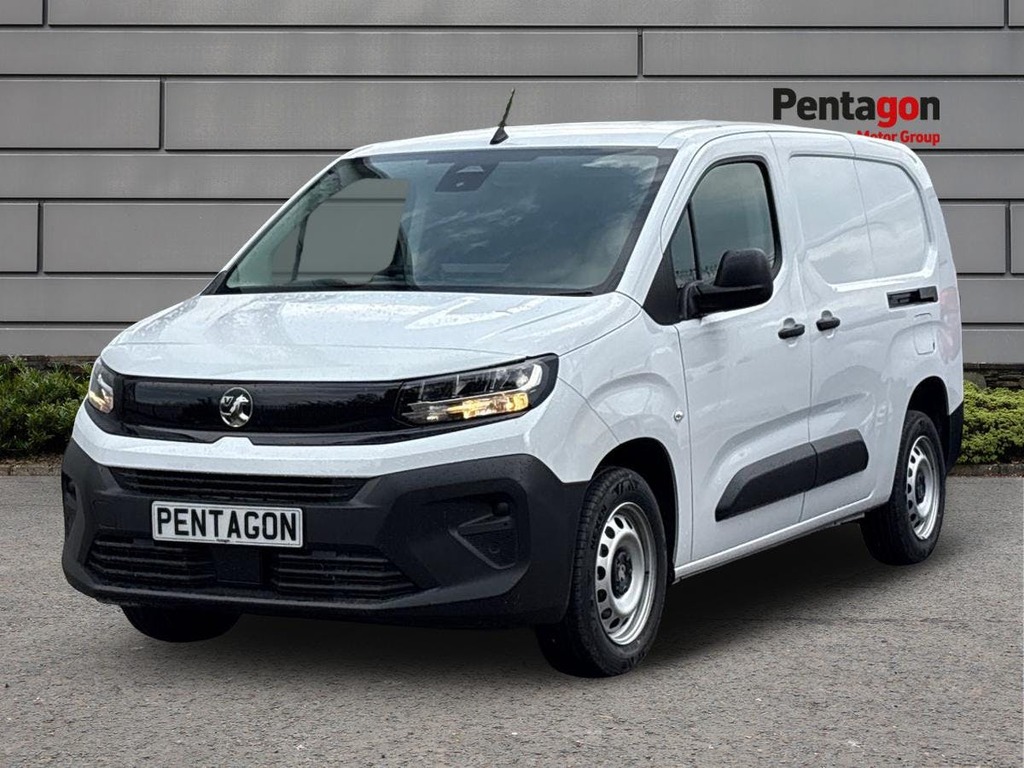 Vauxhall Combo 1.5 Prime Plus Panel Van 6Dr Xl Euro DS26MHJ White #3