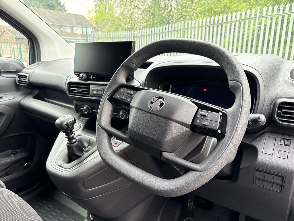 Vauxhall Combo 1.5 Prime Plus Panel Van 6Dr Xl Euro DS26MHL White #5