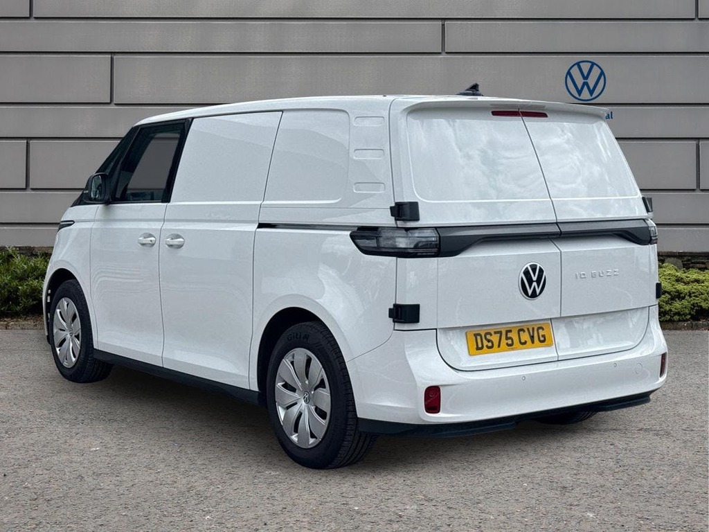 Volkswagen ID.Buzz Swb 28 6 Ps 79 Kwh DS75CVG White #2