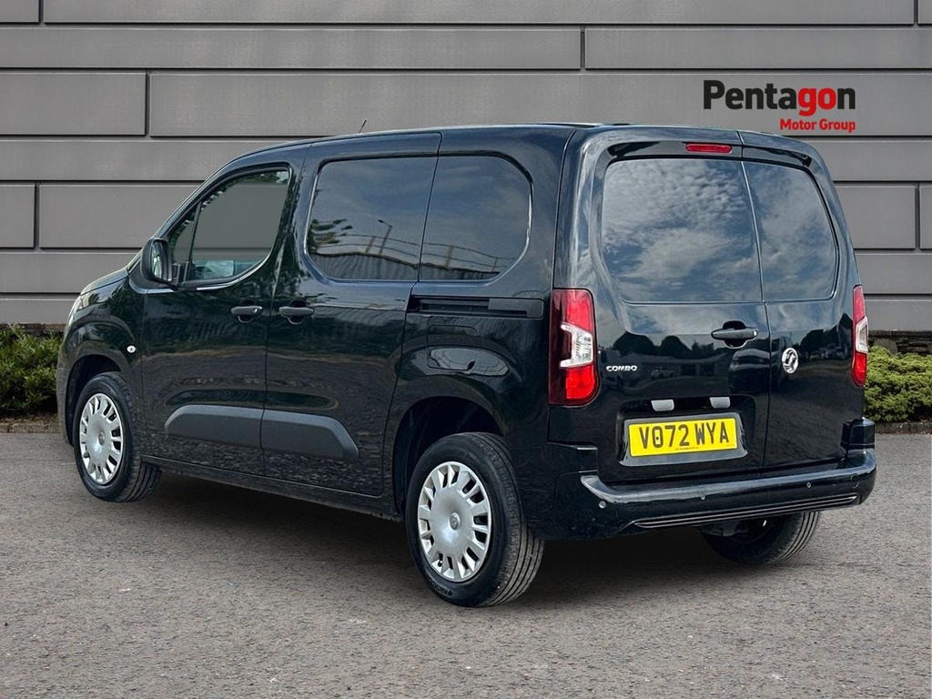 Vauxhall Combo 1.5 Turbo D 2300 Sportive Panel Van Aut VO72WYA Black #2