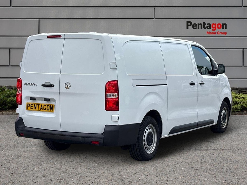 Vauxhall Vivaro 3100 50Kwh Prime Panel Van 6Dr L2 H1 FD25XUA White #4