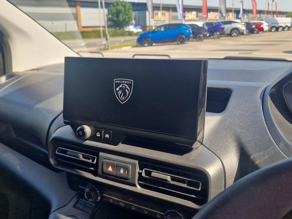 Peugeot Partner 1.5 Bluehdi 1000 Professional Plus Standard Panel VK25KYW Black #6