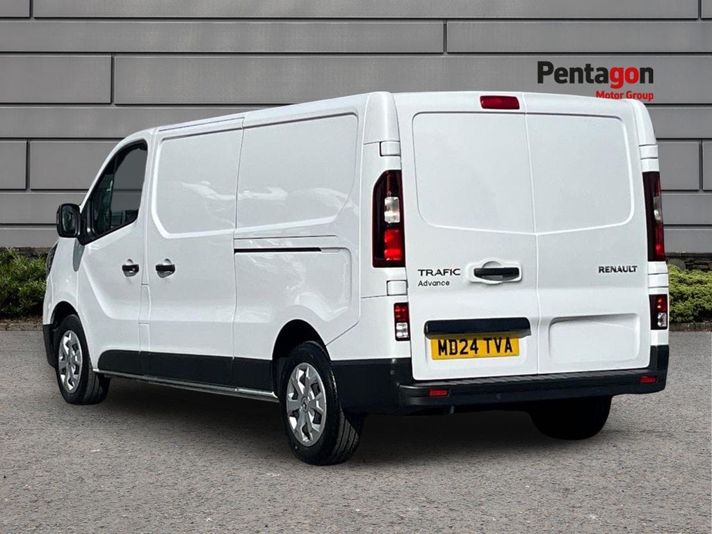 Renault Trafic 2.0 Dci Blue Ll30 Advance Panel Van Man MD24TVA White #2
