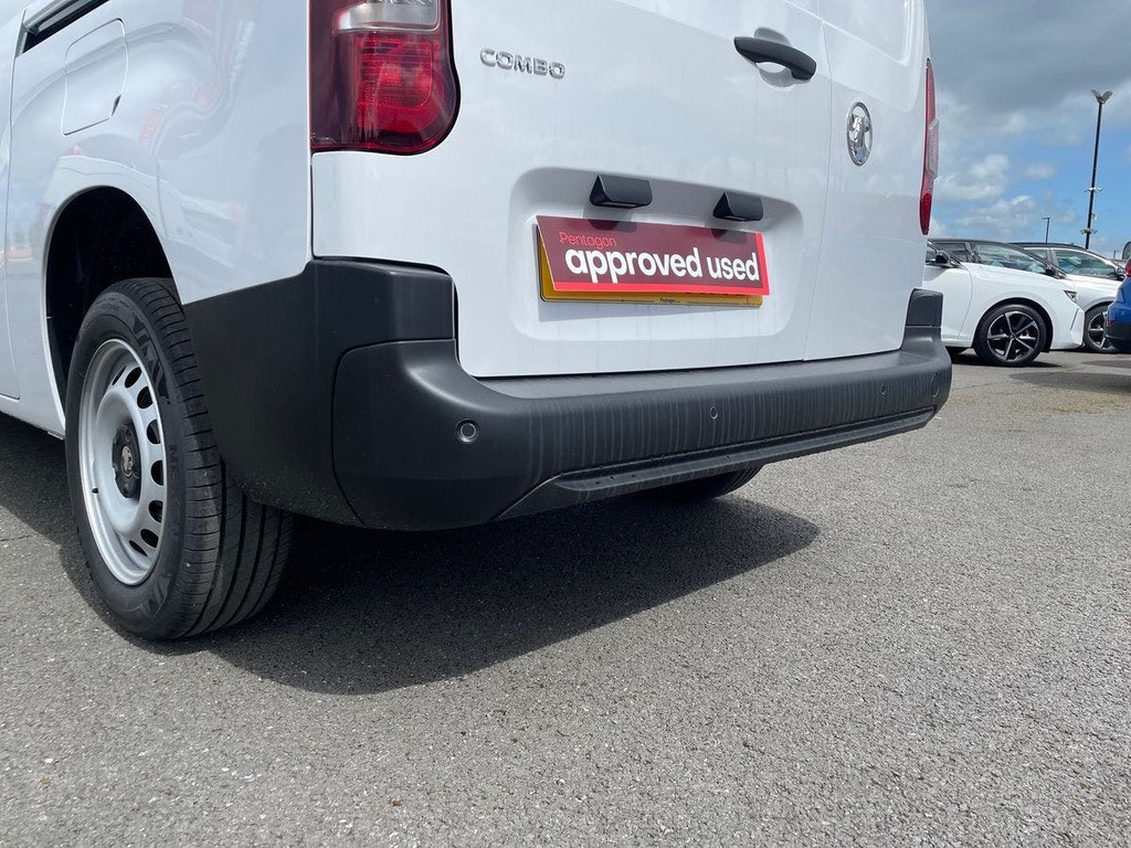 Vauxhall Combo 1.5 Turbo D 100Ps Prime H1 Van White #29