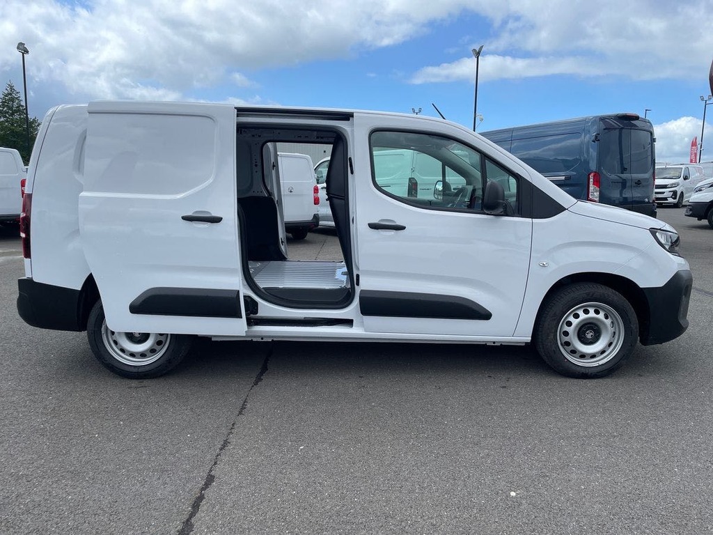 Vauxhall Combo 1.5 Turbo D 100Ps Prime H1 Van White #27