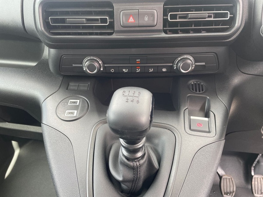 Vauxhall Combo 1.5 Turbo D 100Ps Prime H1 Van White #21