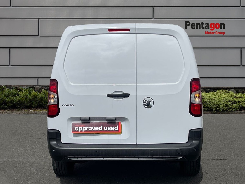 Vauxhall Combo 1.5 Turbo D 100Ps Prime H1 Van White #14