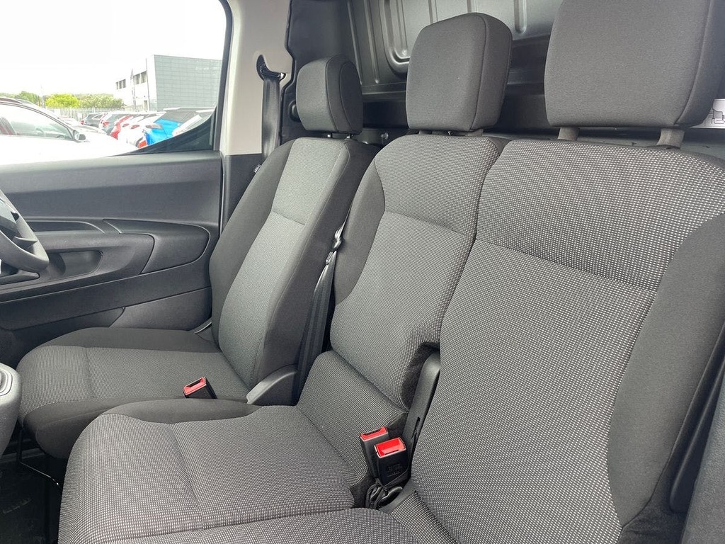 Vauxhall Combo 1.5 Turbo D 100Ps Prime H1 Van White #8
