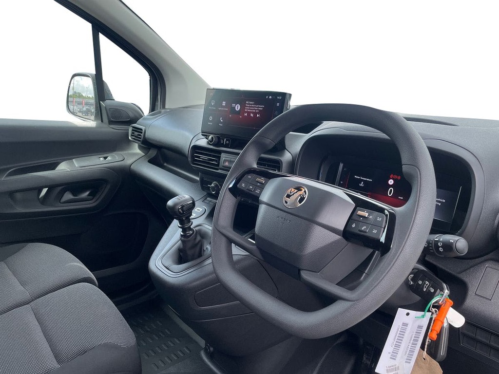 Vauxhall Combo XL Combo Cargo 1.5 Turbo D 100Ps Prime Plus DS26MJK White #5
