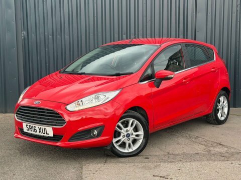 Ford Fiesta 1.5 Fiesta Zetec SR16XUL Red #2