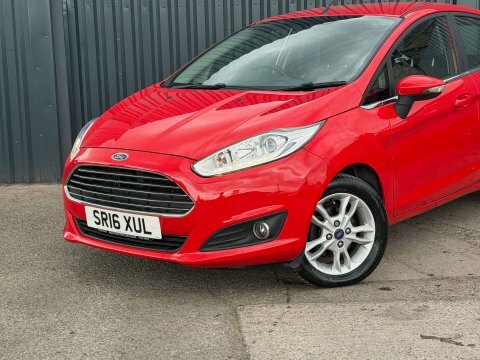 Ford Fiesta 1.5 Fiesta Zetec SR16XUL Red #3