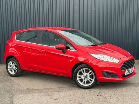 Ford Fiesta 1.5 Fiesta Zetec Red