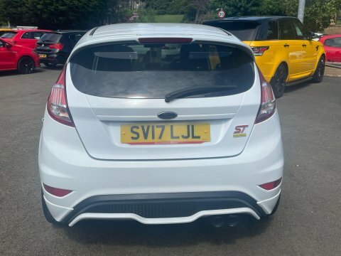 Ford Fiesta 1.6T Ecoboost St-3 SV17LJL White #5