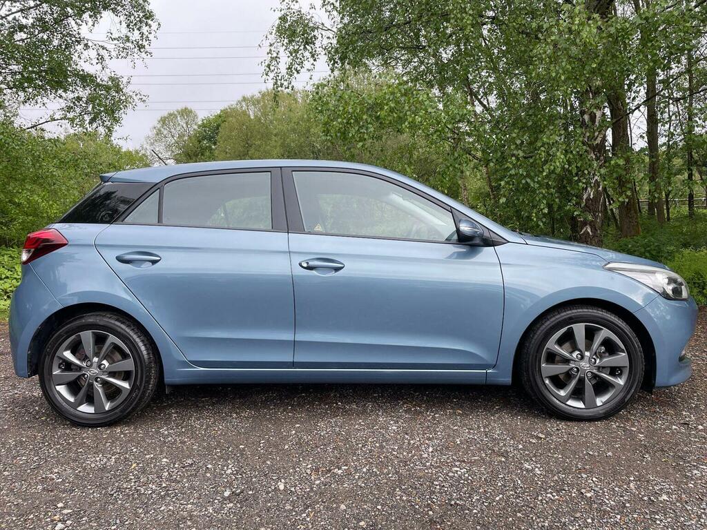 Hyundai I20 Hatchback 1.2 Blue Drive Se Euro 6 Ss 2016 DS65NKC Blue #3