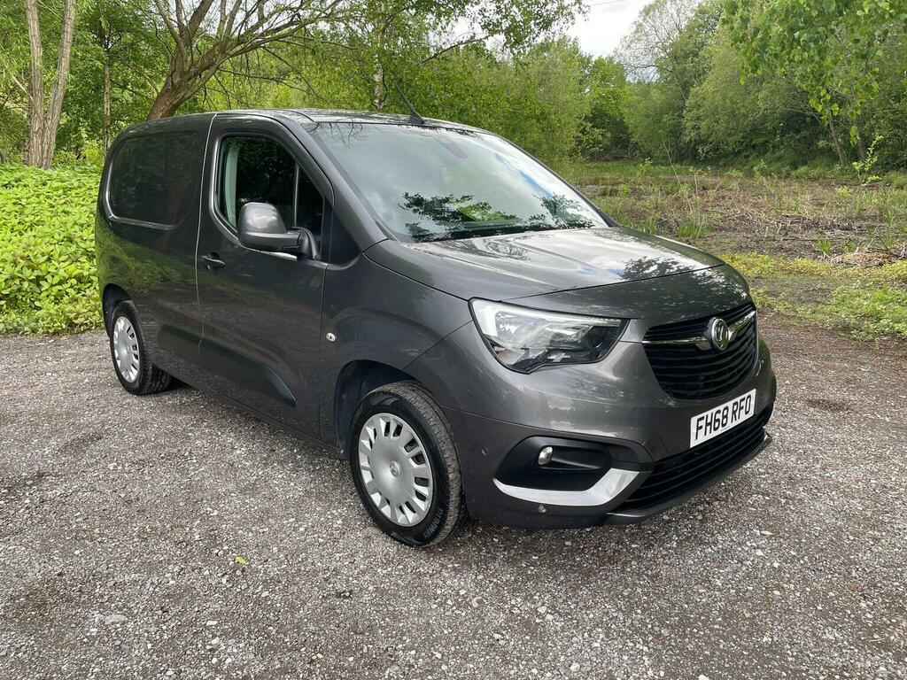 Vauxhall Combo Panel Van 1.6 Turbo D 2000 Sportive L1 H1 Euro 6 Grey