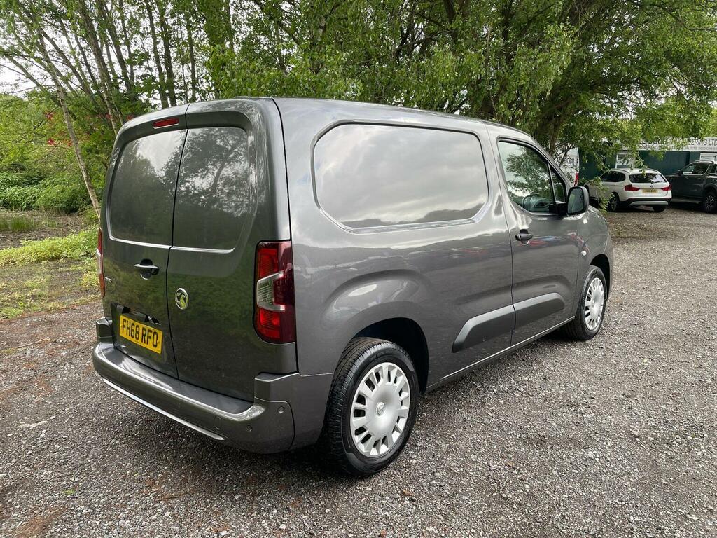 Vauxhall Combo Panel Van 1.6 Turbo D 2000 Sportive L1 H1 Euro 6 FH68RFO Grey #4