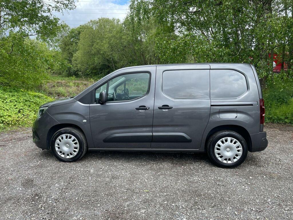 Vauxhall Combo Panel Van 1.6 Turbo D 2000 Sportive L1 H1 Euro 6 FH68RFO Grey #6