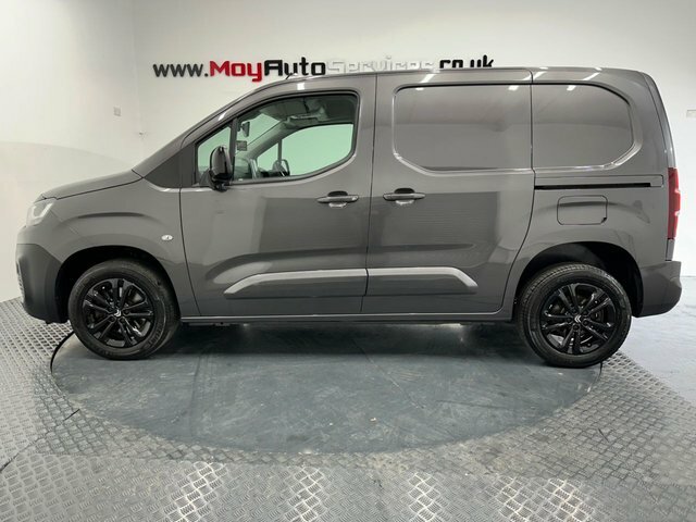 Citroen Berlingo 2024 1.5 Bluehdi 1000Driver Edition M Panel Van 5 MT24BEU Grey #4