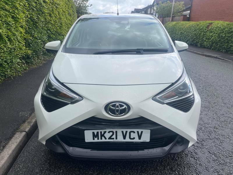 Toyota Aygo 1.0 Vvt-i X-play Tss - 2021 21 MK21VCV White #2