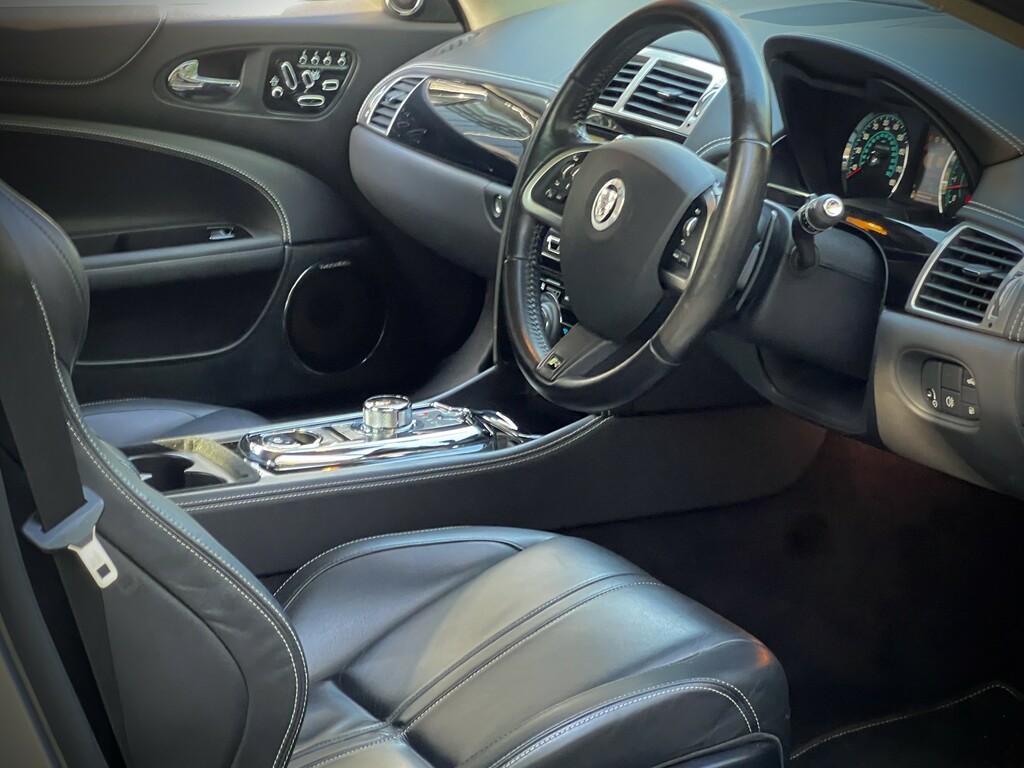 Jaguar XKR 5.0 V8 Euro 5 Silver #27
