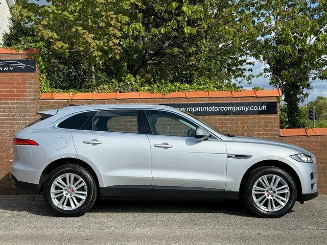 Jaguar F-Pace 2.0 D180 Portfolio Suv Awd Euro 6 SR69KTV Silver #3