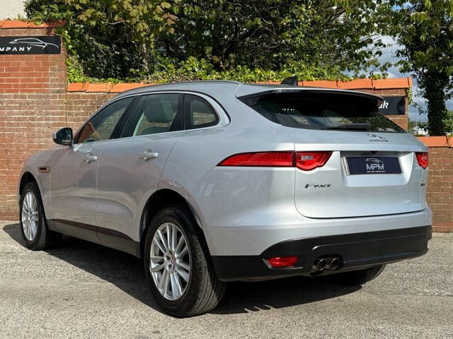 Jaguar F-Pace 2.0 D180 Portfolio Suv Awd Euro 6 SR69KTV Silver #6