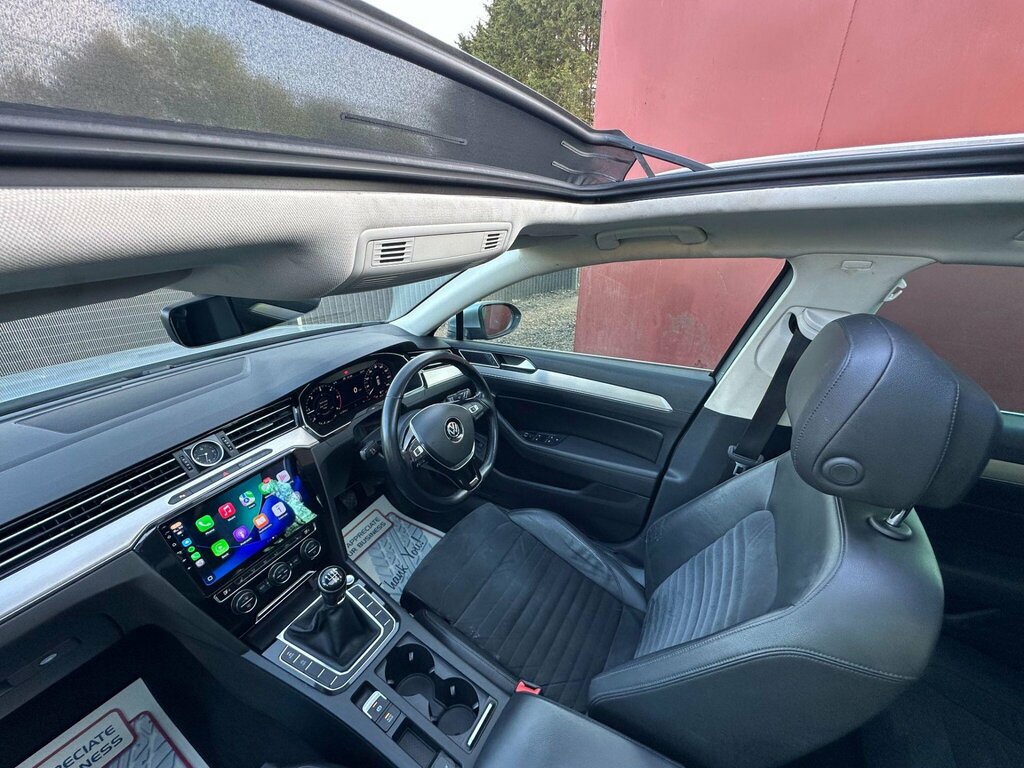 Volkswagen Passat 1.6 Tdi Gt Euro 6 Ss Silver #2