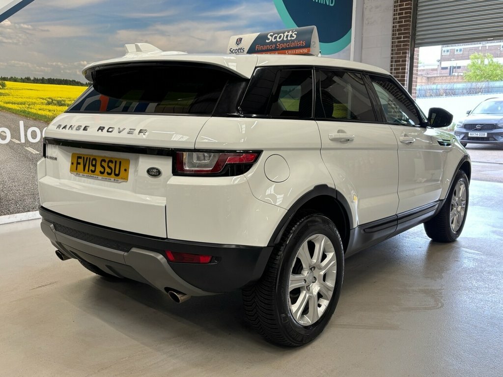 Land Rover Range Rover Evoque 2L Se Tech FV19SSU White #5