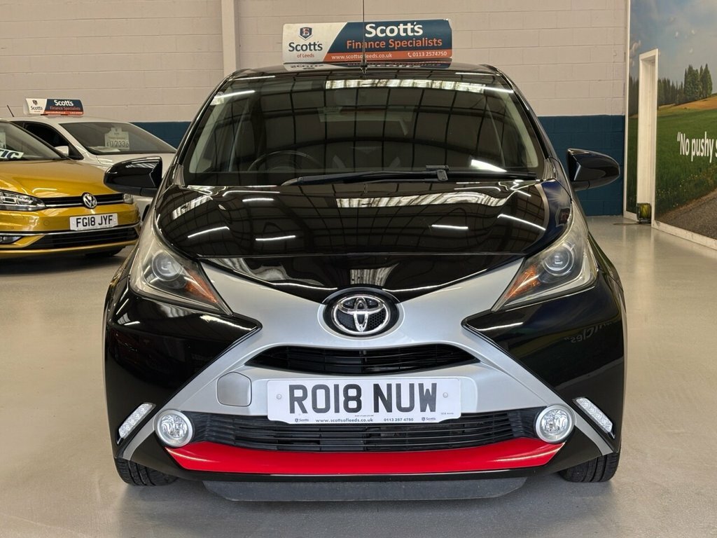 Toyota Aygo 1L X-press RO18NUW Black #2