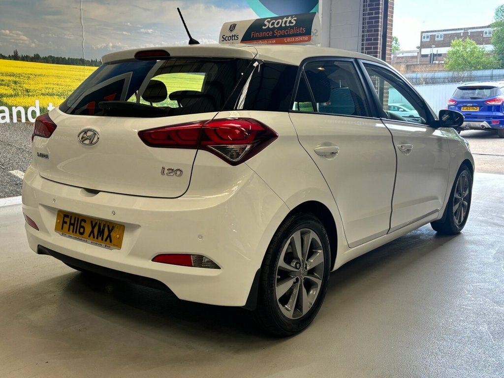 Hyundai I20 1L Se FH16XMX White #5
