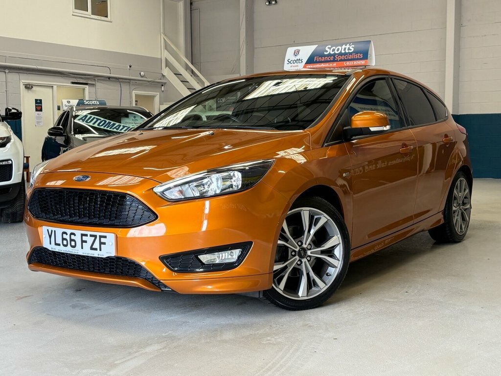 Ford Focus 1L St-line YL66FZF Orange #3