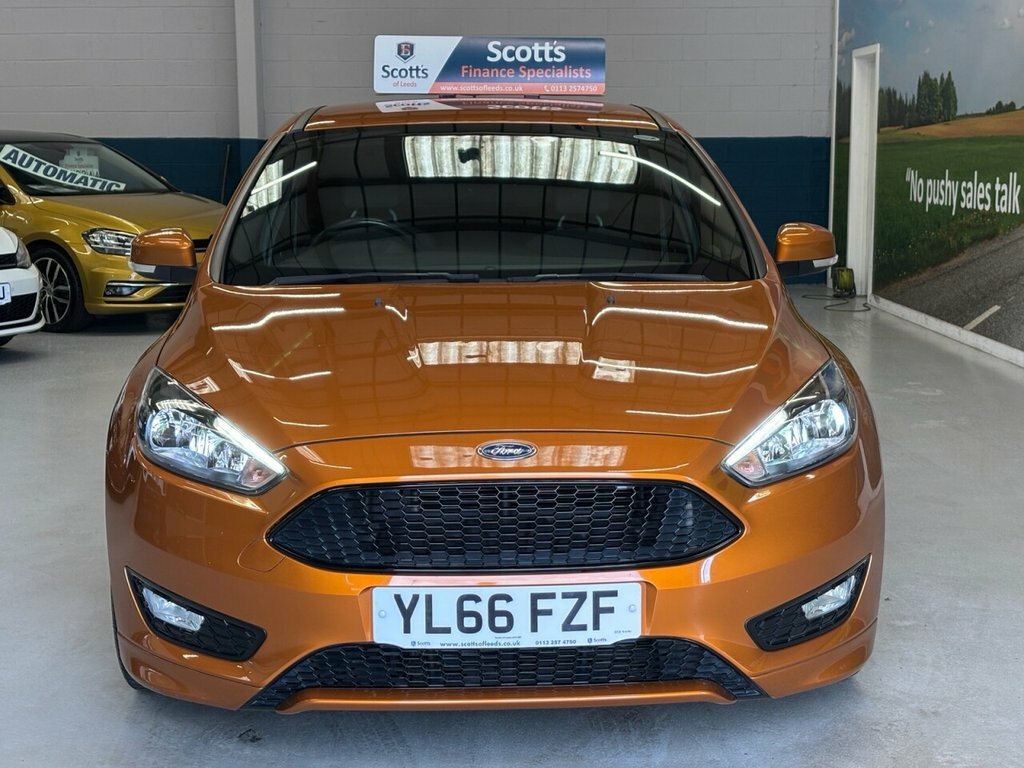 Ford Focus 1L St-line YL66FZF Orange #2