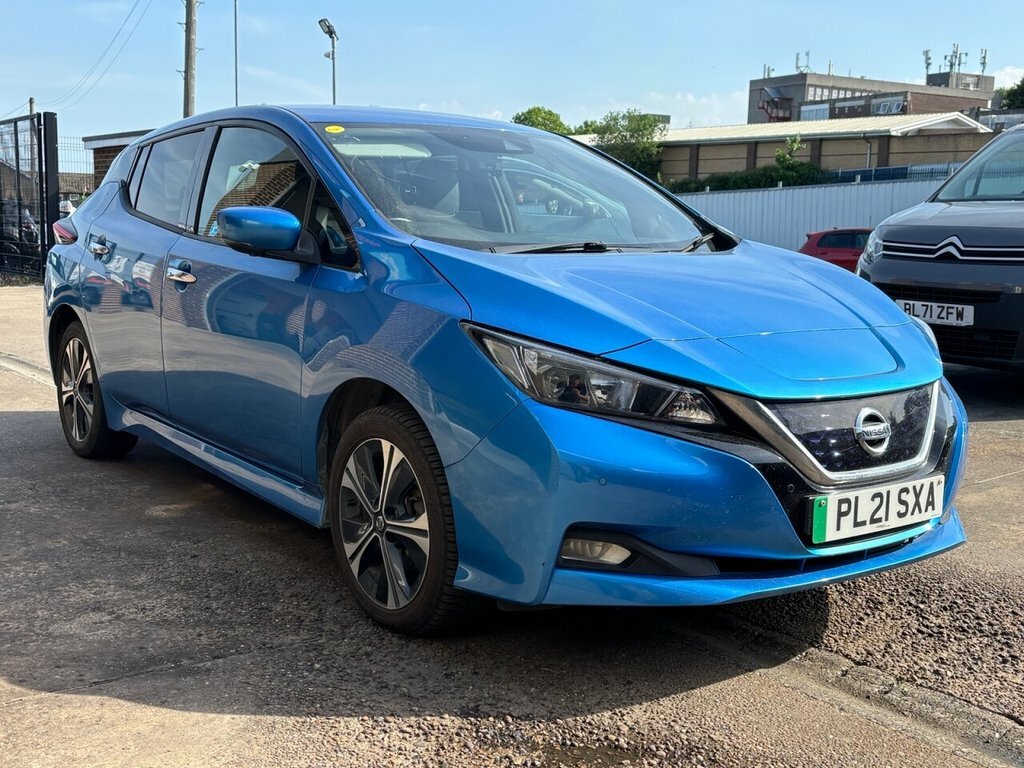 Nissan Leaf Hatchback Blue