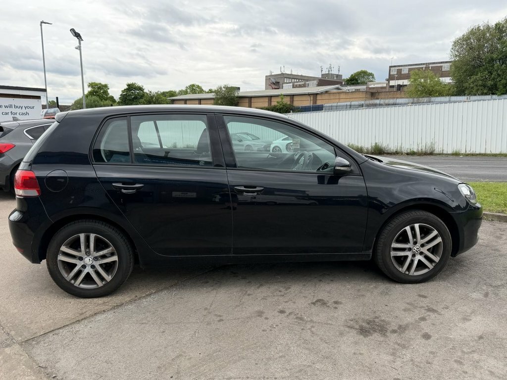 Volkswagen Golf 1.4L Twist Black #4