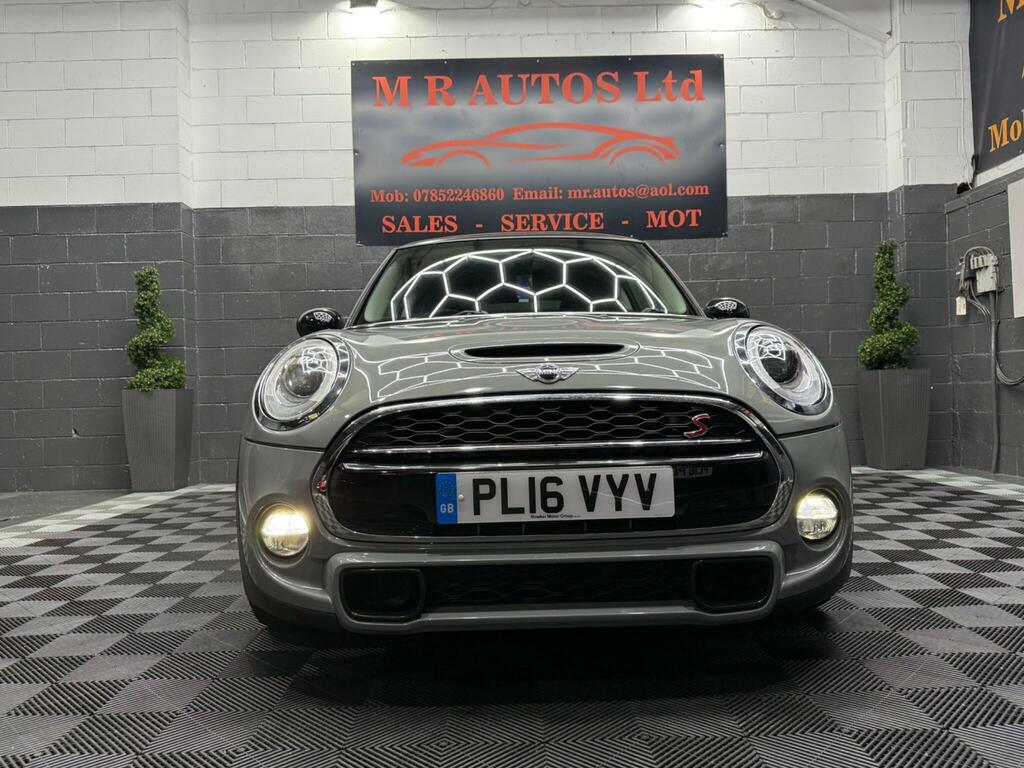Mini Hatch 2.0 Cooper S Euro 6 Ss PL16VYV Grey #3