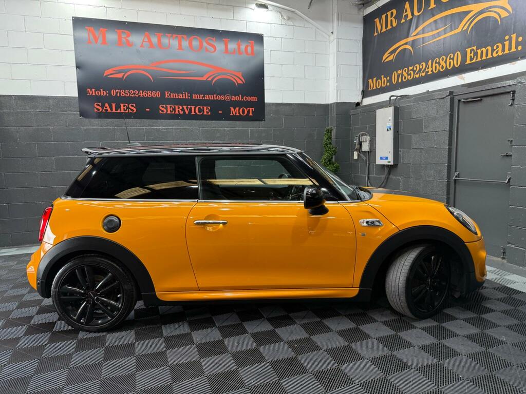 Mini Hatch 2.0 Cooper S Works Euro 6 Ss WK17JMX Orange #2