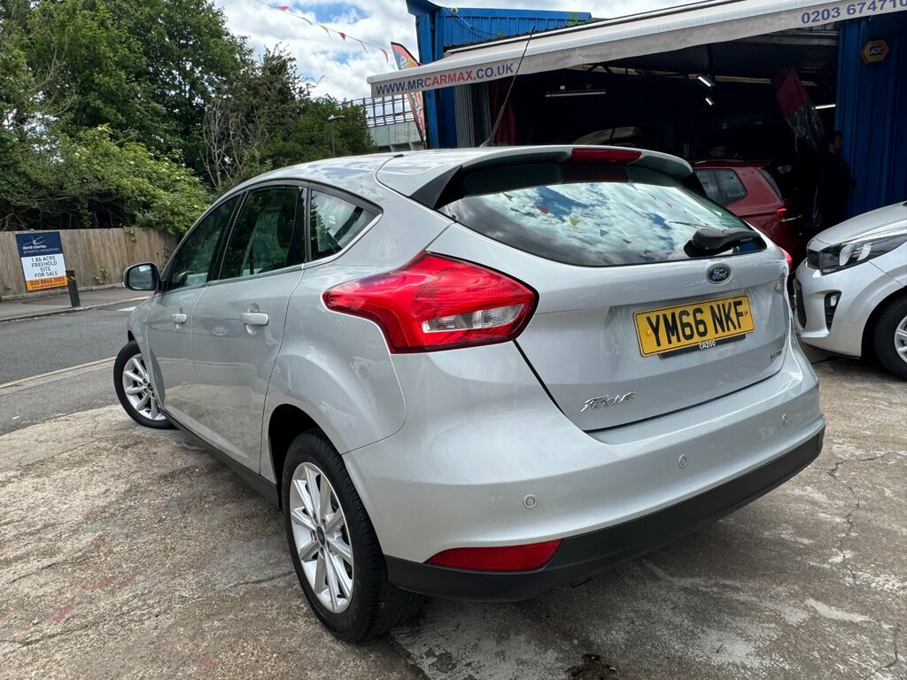 Ford Focus 1.0T Ecoboost Titanium Hatchback E YM66NKF Silver #6