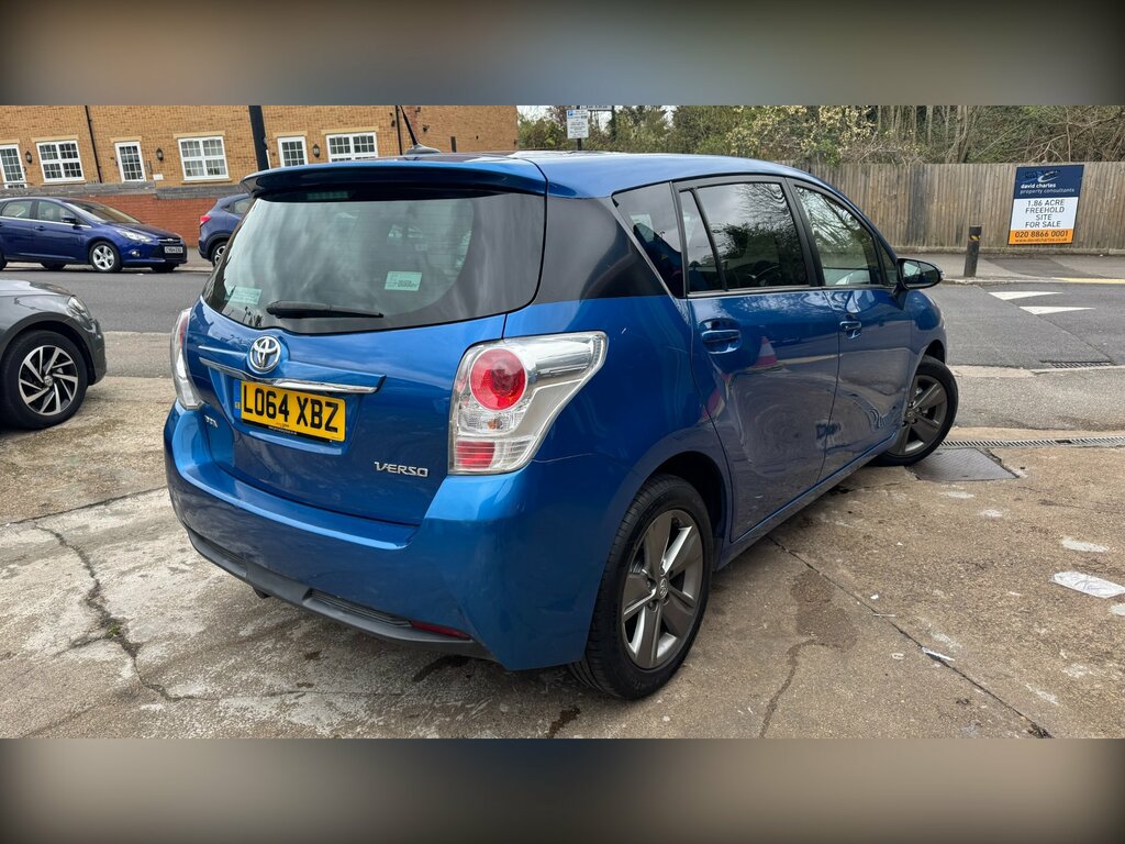 Toyota Verso 1.8 V-matic Trend Mpv Multidrive S Euro Blue #2