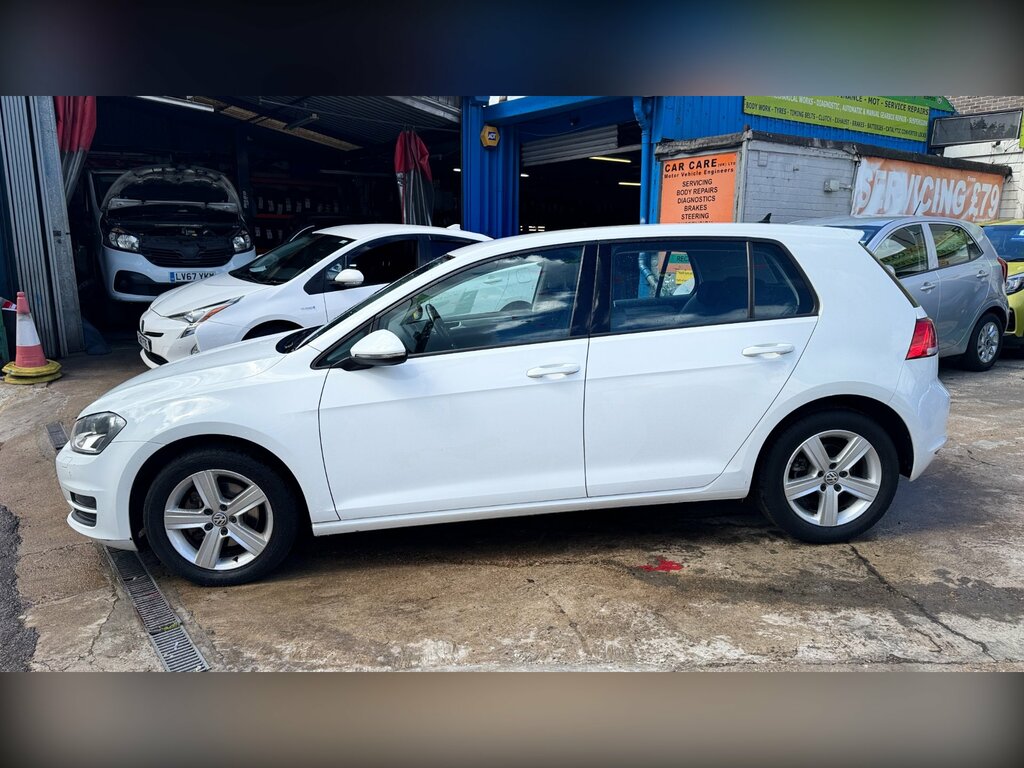 Volkswagen Golf 1.4 Tsi Bluemotion Tech Match Edition Hatchback GM16KHP White #6