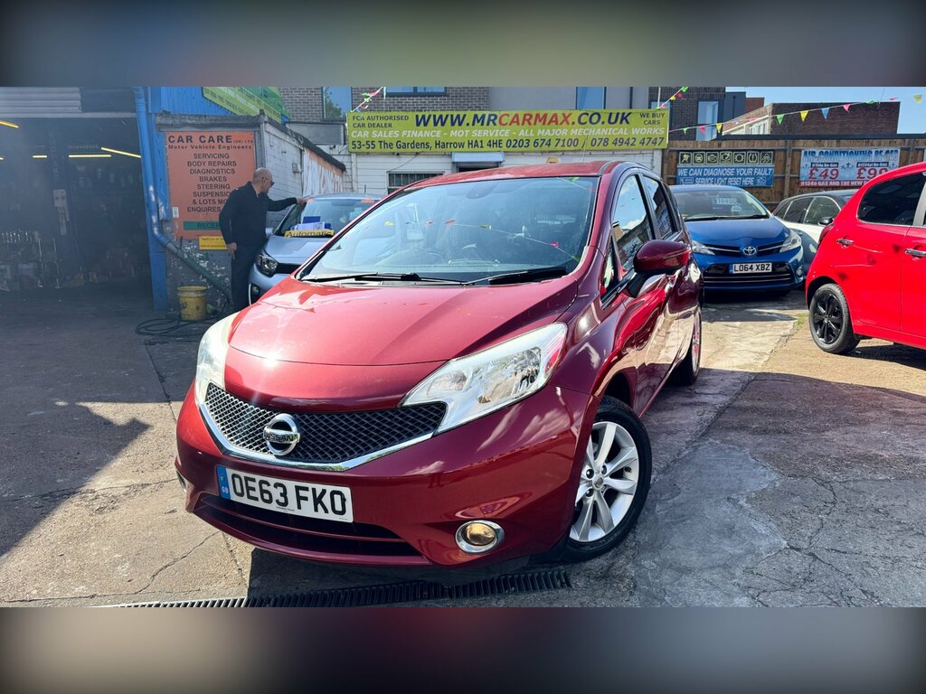 Nissan Note 1.2 Dig-s Tekna Hatchback Cvt Euro 5 S Red