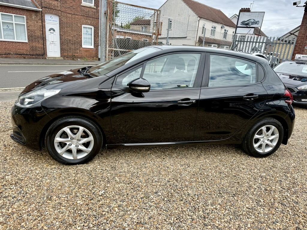 Peugeot 208 1.2 Puretech Active 2016 YL65SYO Black #6